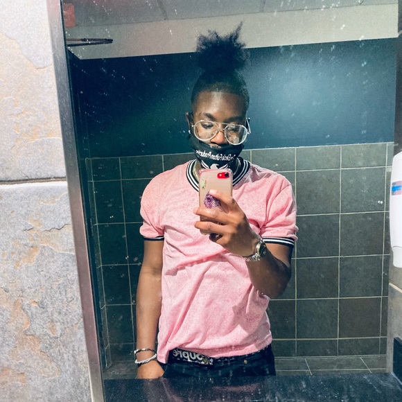 Meet your Posher, Aaron - Picture 5 of 6